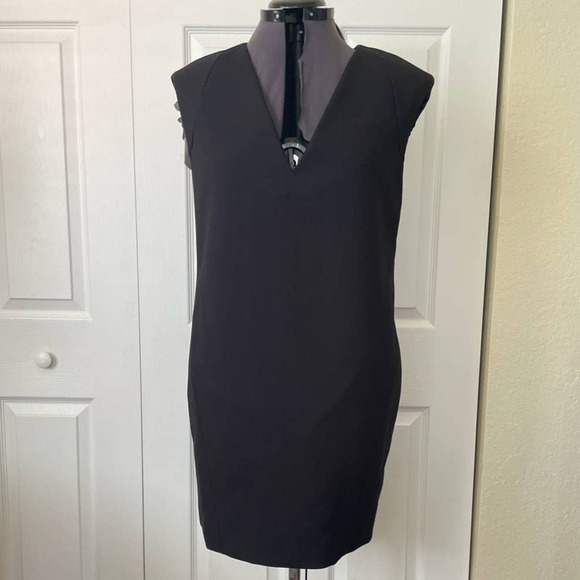 Zara Basic Black V Neck Viscose Blend Dress with Padded Shoulder • Size L 🗣 - Picture 2 of 4